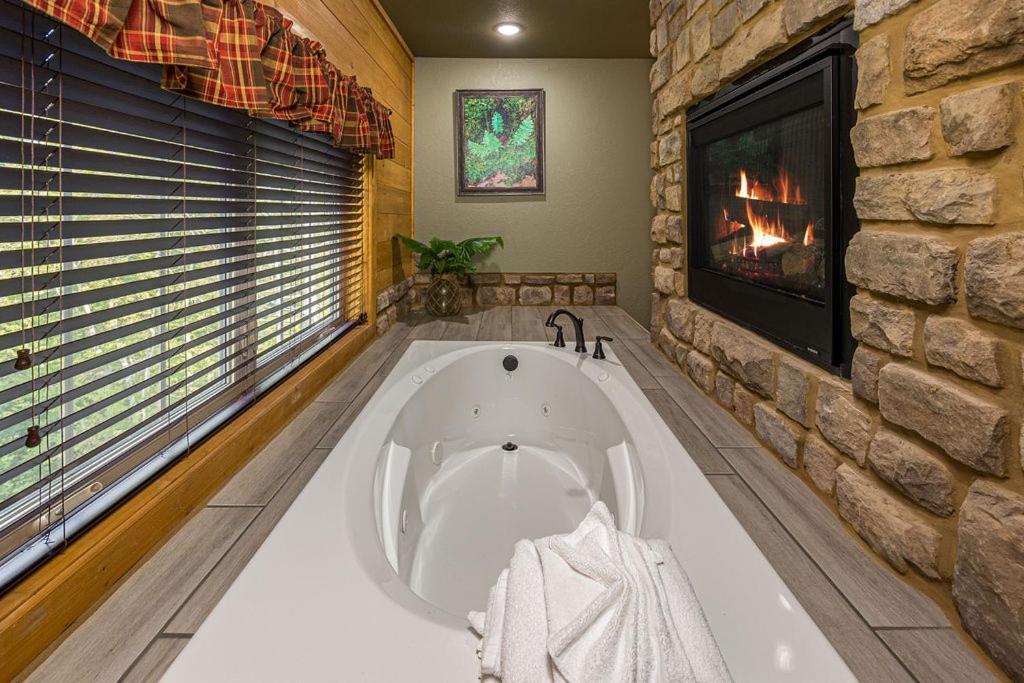 Villa Starry Starry Night By Eden Crest Gatlinburg Exterior foto